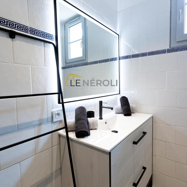 The Neroli Elegant and spacious ideally located - Appartamento - 24