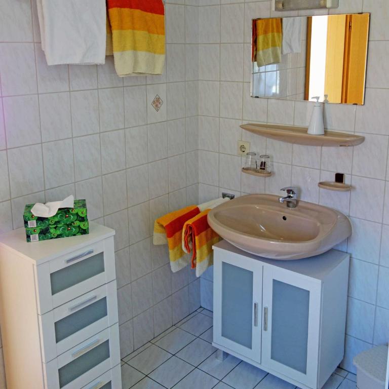 Ferienwohnungen mit Bergblick - Apartment mit 1 Schlafzimmer und Balkon - 7