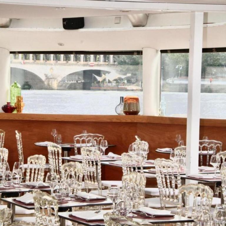 VIP Paris Yacht Hôtel & Spa - Chambre Double - Dîner et Croisière sur la Seine Inclus - 15