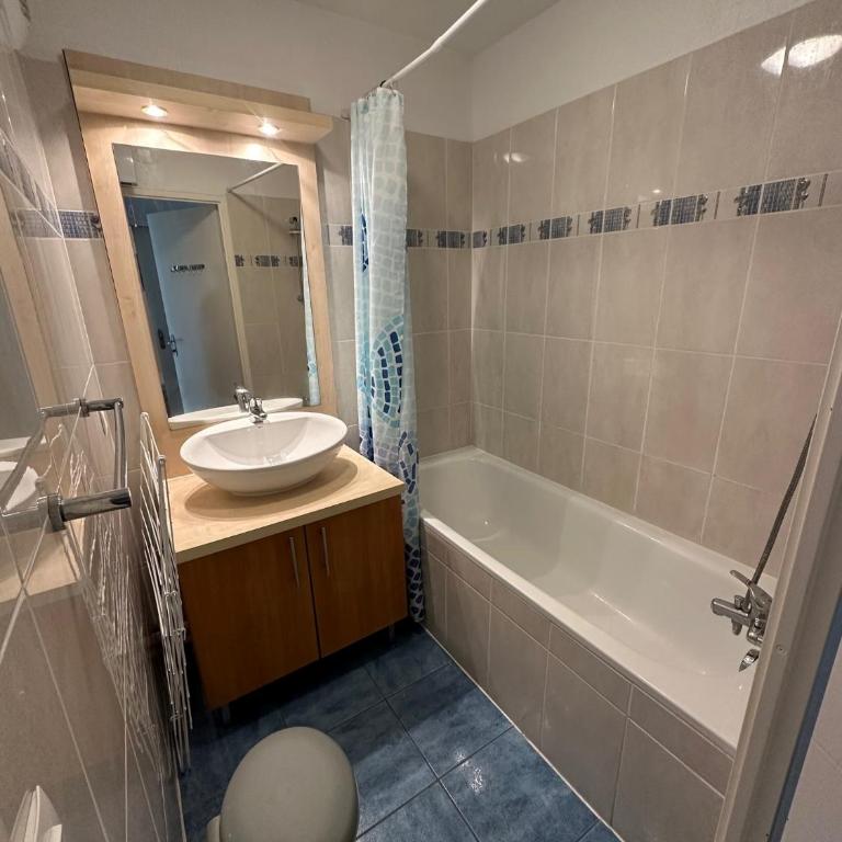 Appartement T3 avec jardin et piscine - Luz Saint Sauveur, Val de Roland - Appartement 2 Chambres - 6
