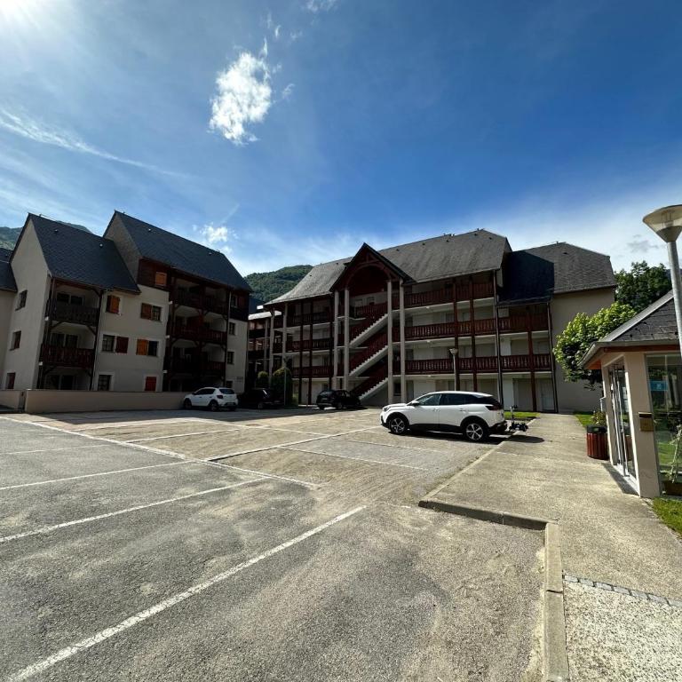 Appartement T3 avec jardin et piscine - Luz Saint Sauveur, Val de Roland - Appartement 2 Chambres - 12