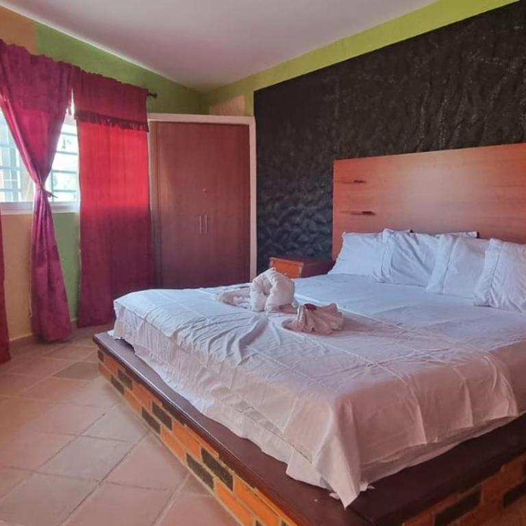 Hostel Green Light - Habitación Doble Deluxe con balcón y vistas al mar - 1