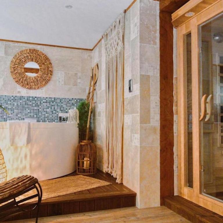 VIP Paris Yacht Hôtel & Spa - Suite Supérieure - 4
