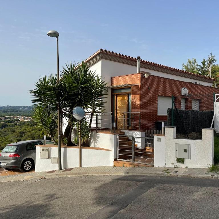 Villa for 2 families - Villa - 2