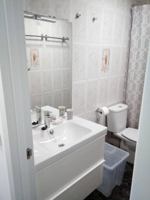 Spacious, 2 BR/2 BA, 3 Min walk to the beach - Two-Bedroom Apartment - 14