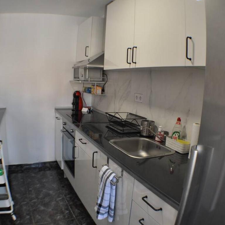 Spacious, 2 BR/2 BA, 3 Min walk to the beach - Two-Bedroom Apartment - 18