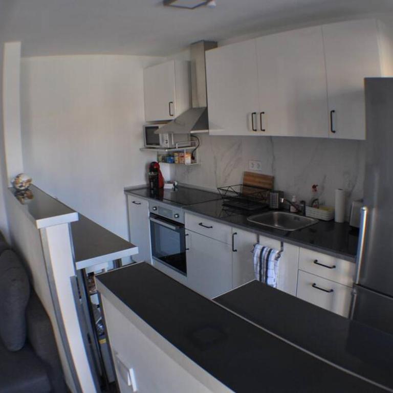 Spacious, 2 BR/2 BA, 3 Min walk to the beach - Two-Bedroom Apartment - 29