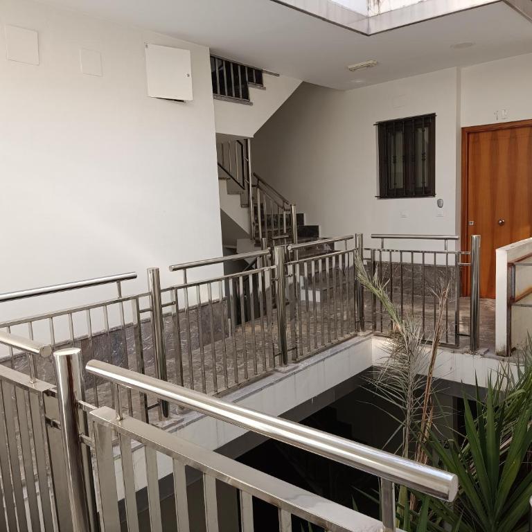 Apartamentos Luxury Puente de Triana - Apartment with balcony, hydro-massage and Jacuzzi - 5
