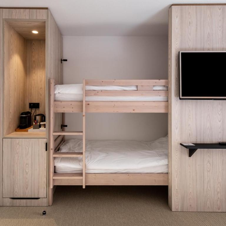Mercure Cannes Mandelieu - Chambre Deluxe avec Lit Double et Lits Superposés - 4