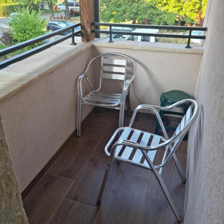 Apartmani Zvezdana - Deluks Dvokrevetni Studio sa Bračnim Krevetom - 4