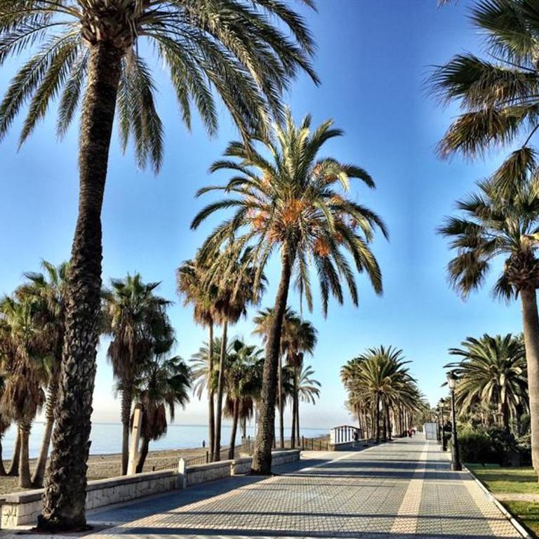 Beachside Luxury 2 bedroom apartment, Puerto Banus - Two-Bedroom Apartment - 23