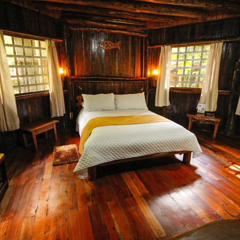 Hosteria Flor de Canela - Habitación Familiar con vistas al jardín - 2