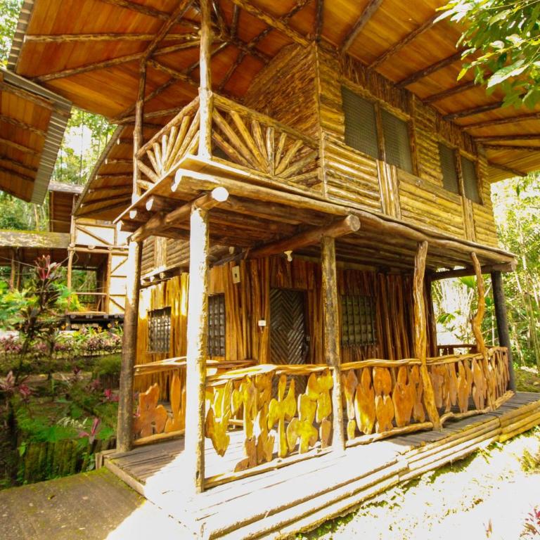 Hosteria Flor de Canela - Habitación Familiar con ducha - 2