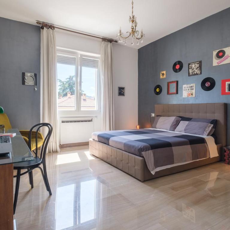 Fabula - Studio & Private Rooms - Double Room with Private External Bathroom - 1