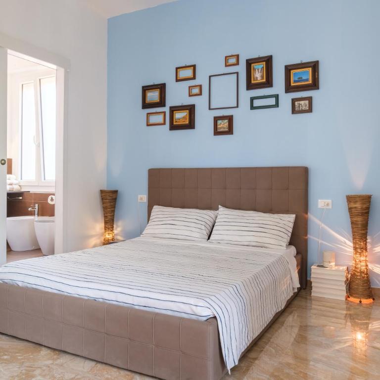 Fabula - Studio & Private Rooms - Double Room with Balcony - 8