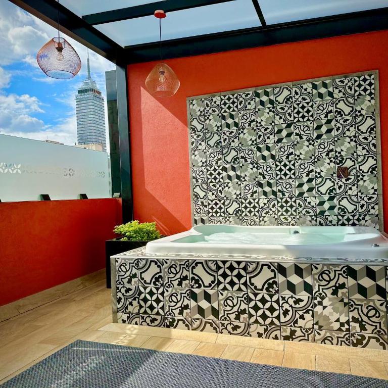 Barrio Downtown Mexico City Hostel - Junior Suite with Terrace - 2