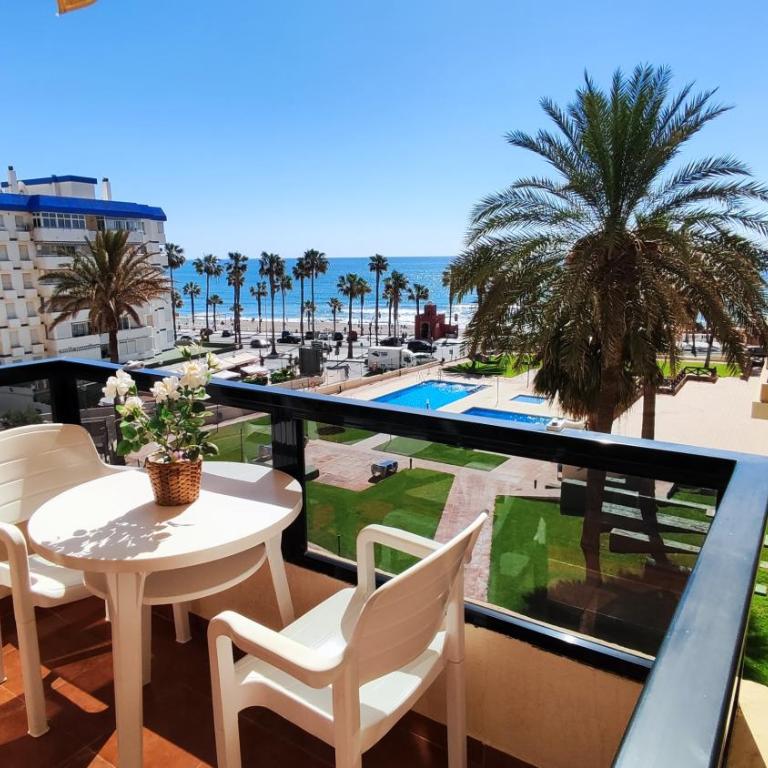 Aloha Playa Apartment with ocean views and pools - Studio Apartment with Sea View - 4
