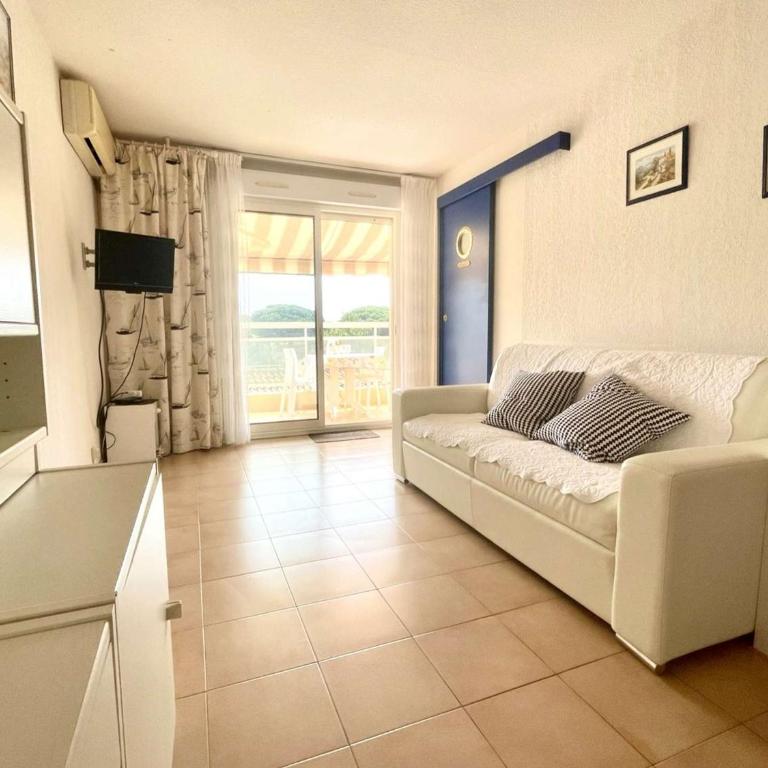 Appartement climatisé 2 pièces cabine, 4 couchages, proche plage et centre, Cavalaire-sur-Mer - FR-1-226B-171 - Appartement - 10