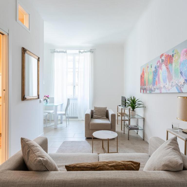 West Park Suite With Parking by Holiday Solutions - Two-Bedroom Apartment - 1