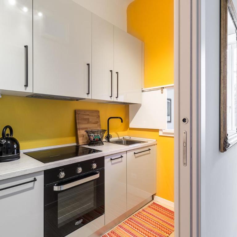 West Park Suite With Parking by Holiday Solutions - Two-Bedroom Apartment - 4
