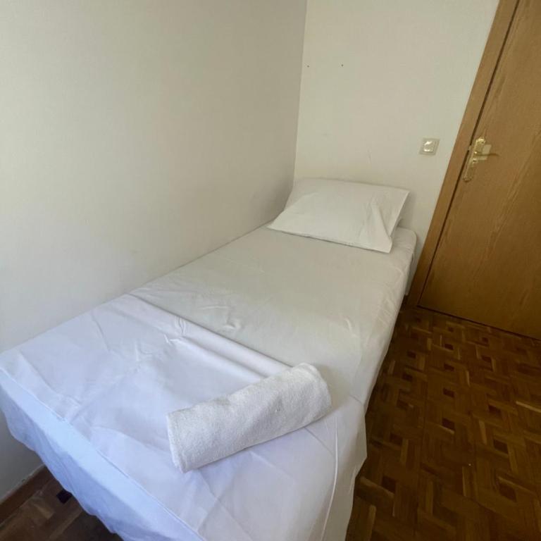 Hermosilla rooms - Single Room with Shared Bathroom - 2