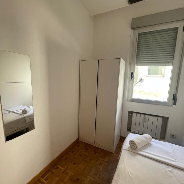 Hermosilla rooms - Single Room with Shared Bathroom - 1