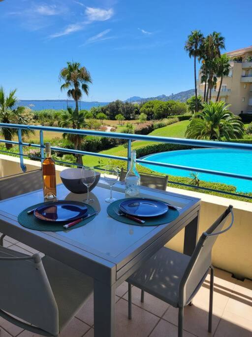 T2 vue mer, parc, piscine, terrasse, parking - Apartment mit 1 Schlafzimmer - 1