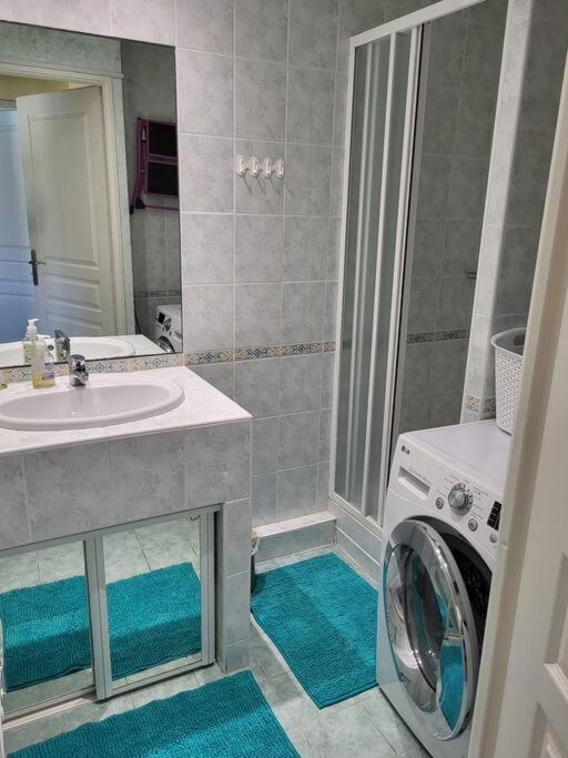 T2 vue mer, parc, piscine, terrasse, parking - Apartment mit 1 Schlafzimmer - 13