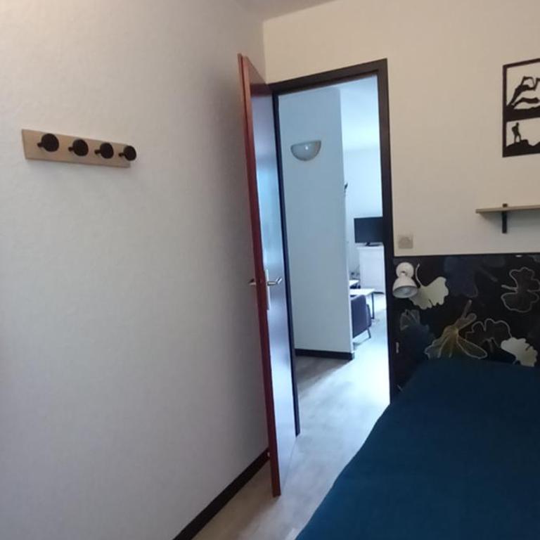 EUGENIE DE LUZ, T2 4 personnes, belle vue, avec parking - Appartement 2 Chambres - 25