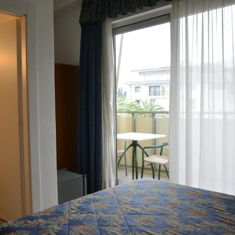 Hotel Primo - Camera Matrimoniale Economy con Letto a Una Piazza e Mezza - 2