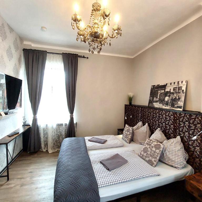 3 Raben - Leoben - Zimmer für Geschäftsreisende, Urlauber, Monteure und Handwerker, Polski Pensjonat Austria - Camera Matrimoniale - 7