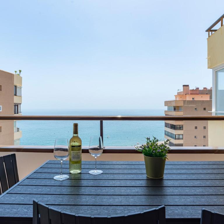 Playamar Waterfront Exclusive Apartment and views Tower 2 Fl 14 - Apartamento - 14