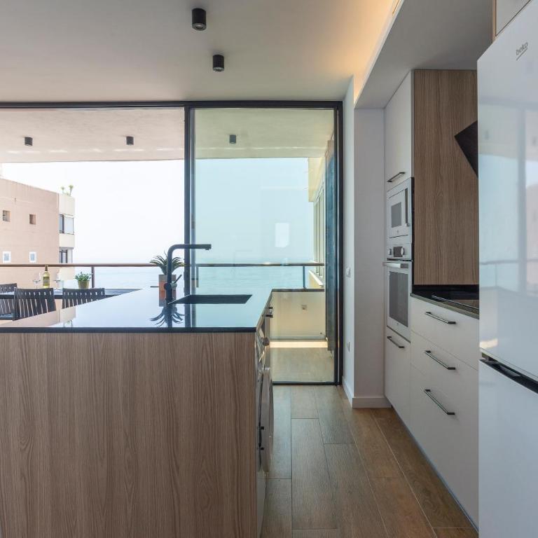 Playamar Waterfront Exclusive Apartment and views Tower 2 Fl 14 - Apartamento - 38