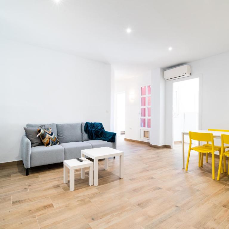 San Miguel con terraza, Centro Ciudad - Three-Bedroom Apartment - 2