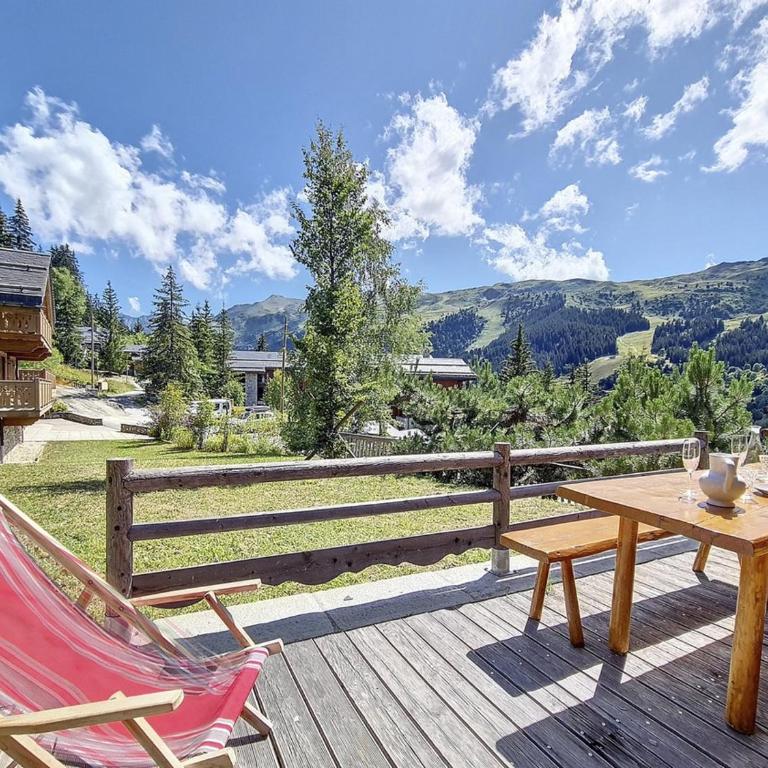Chalet Méribel : Ski aux pieds, spacieux, lumineux avec cheminée - Chalet 3 Chambres - 6
