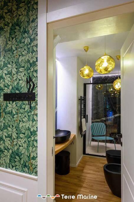 Under Bridge, TerreMarine - One-Bedroom Apartment - 14