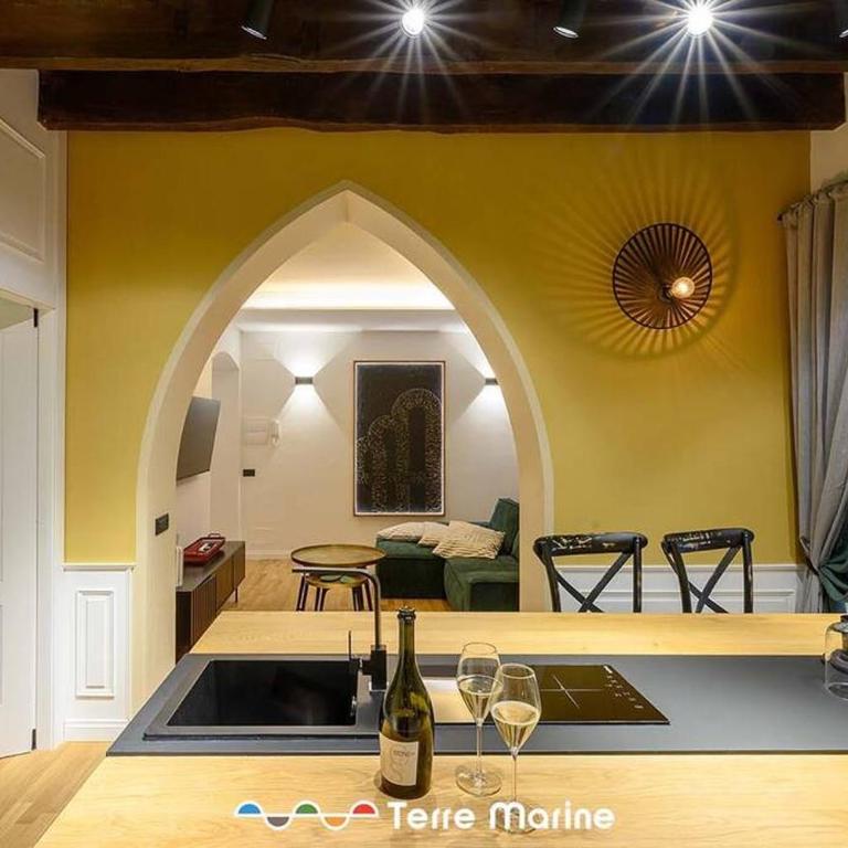 Under Bridge, TerreMarine - One-Bedroom Apartment - 3