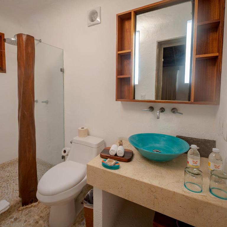 Mahekal Beach Front Resort & Spa - Ocean View Palapa King Bed - 16