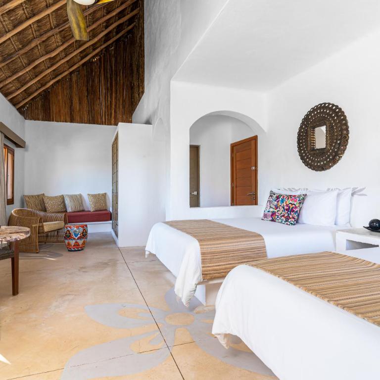 Mahekal Beach Front Resort & Spa - Ocean View Palapa King Bed - 13