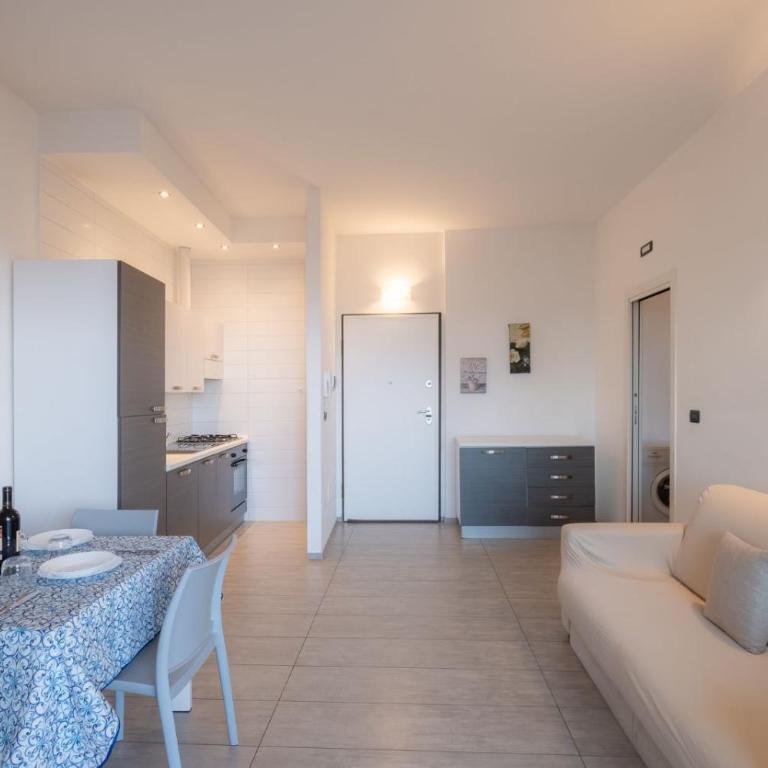 BILOCALE FRONTE MARE - Appartamento con 1 Camera da Letto - 7