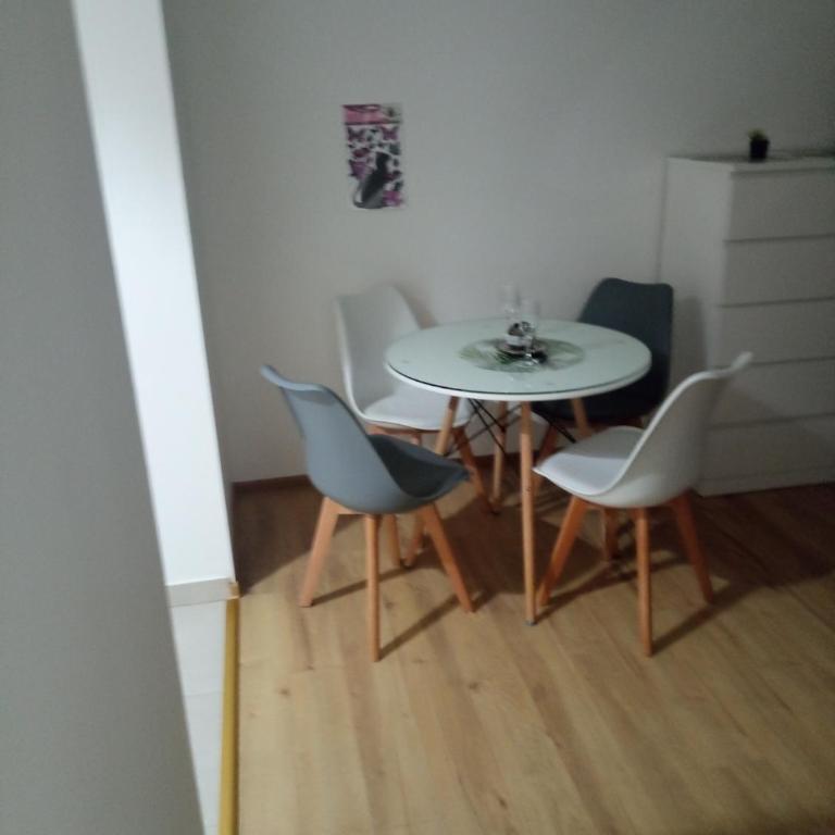 Apartman-Studio Bobana - Apartman sa 1 Spavaćom Sobom - 4