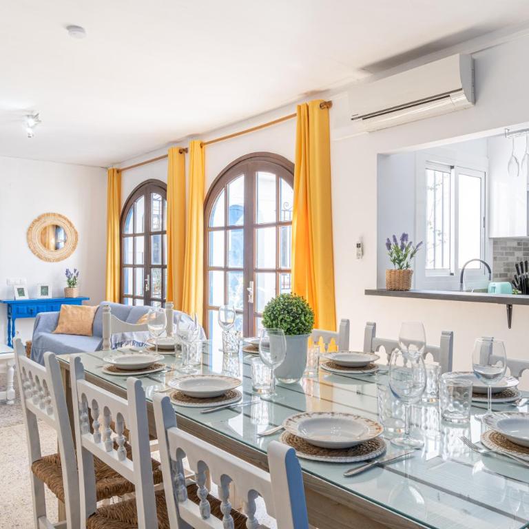 Cambrils Beach - 8 min to Beach - AC - WiFi - Terrace - 8 Guests - Casa - 21