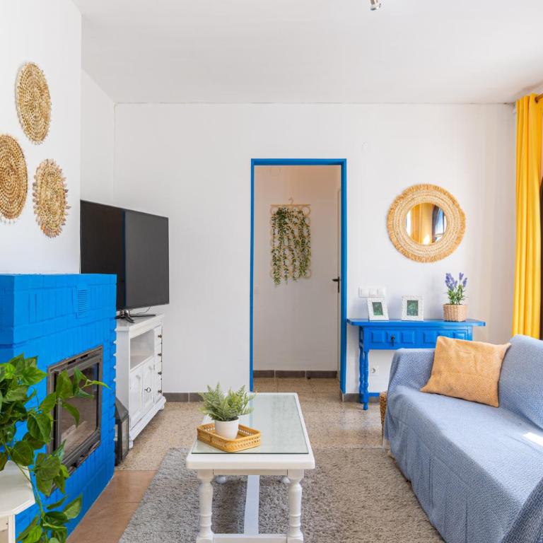 Cambrils Beach - 8 min to Beach - AC - WiFi - Terrace - 8 Guests - Casa - 2