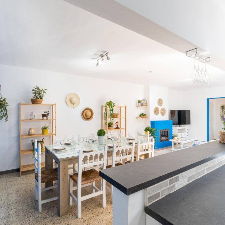 Cambrils Beach - 8 min to Beach - AC - WiFi - Terrace - 8 Guests - Casa - 29