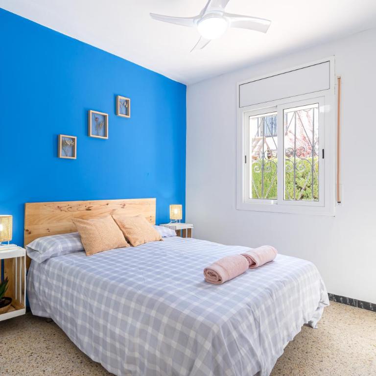 Cambrils Beach - 8 min to Beach - AC - WiFi - Terrace - 8 Guests - Casa - 5
