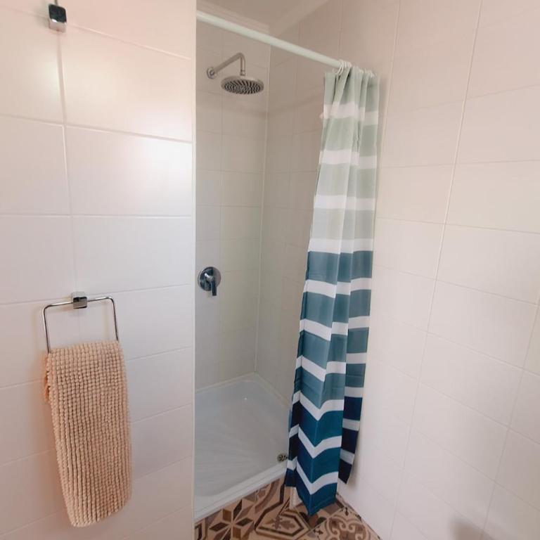 Hostal Terraza Recreo - Habitación Doble con baño privado - 3