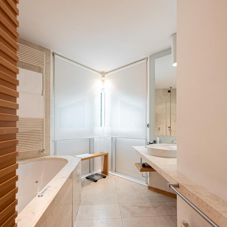 Grand Hotel Terme Di Comano - Deluxe Zimmer - 5