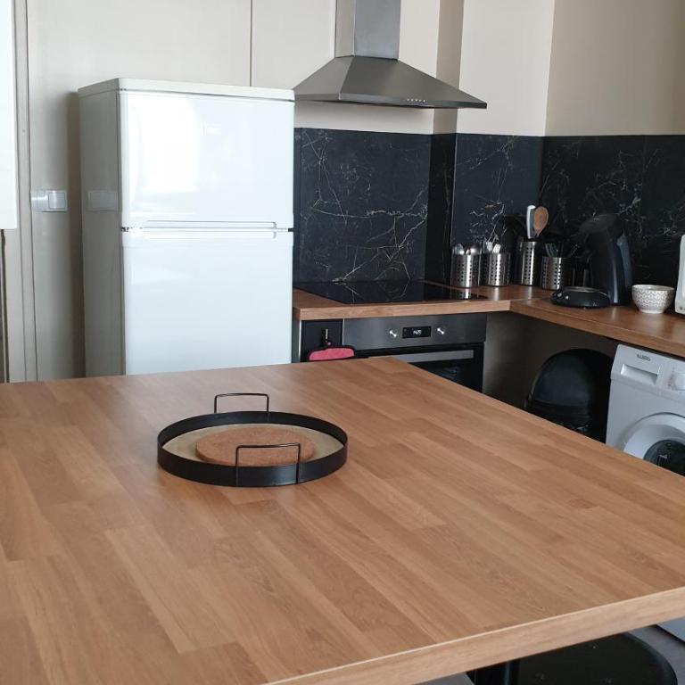 "Le Rollin Cosy" LOVELY - CONFORT- RELAX - CENTRE VILLE - 6 Voyageurs - Appartement avec Balcon - 12