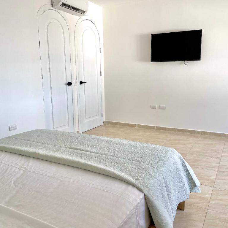 Beautiful 2 bedroom, pool, beach - Apartamento de 2 dormitorios - 35