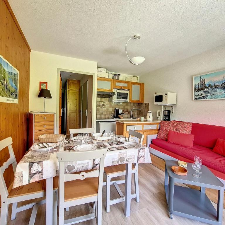 Appartement lumineux proche des pistes, balcon, 4 personnes - FR-1-344-1073 - Appartement - 8
